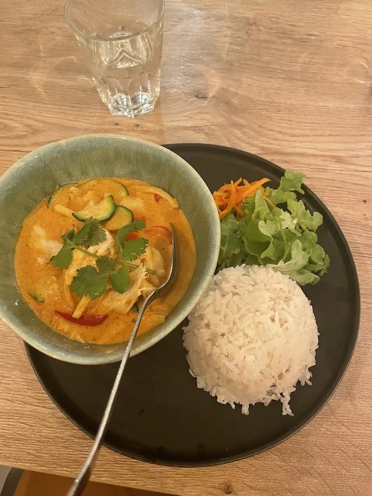 Poulet Au Curry Rouge